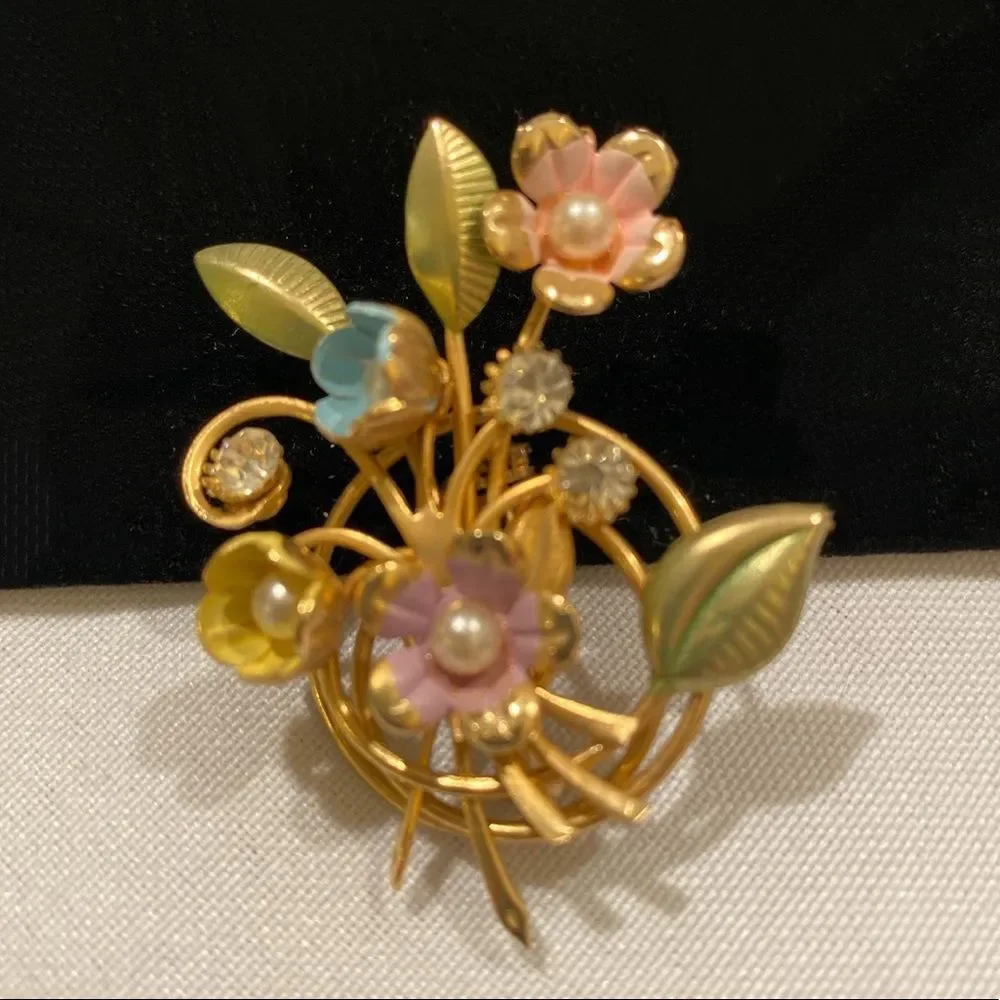 Vintage Gold Enamel And Pearl Flower Spray Brooch
